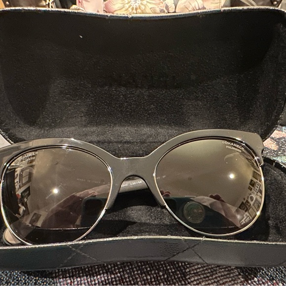 CHANEL sunglasses - Picture 10 of 11